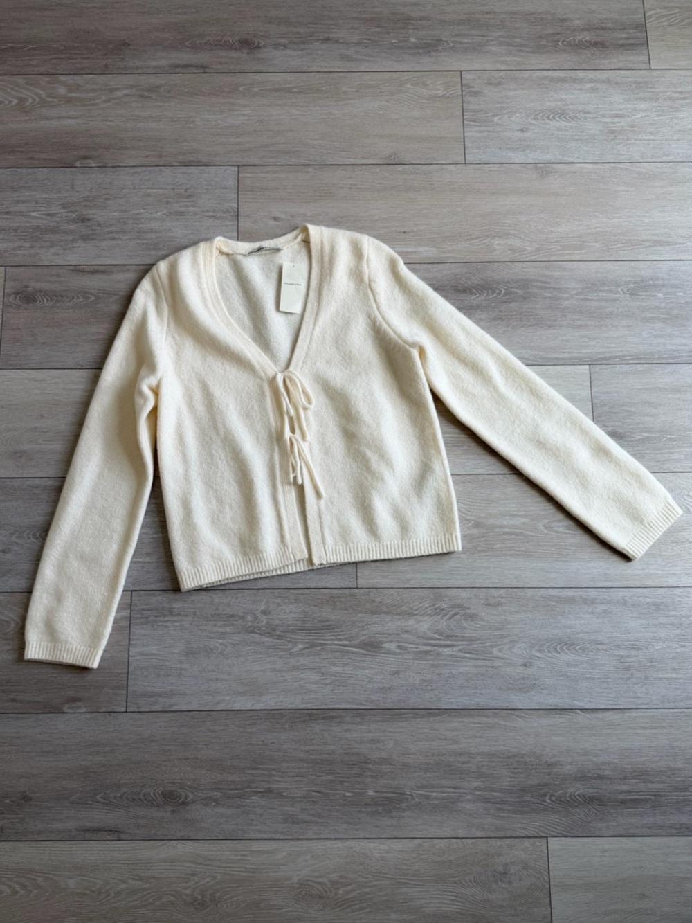 Abercrombie & fitch women’s tie front sweater size small